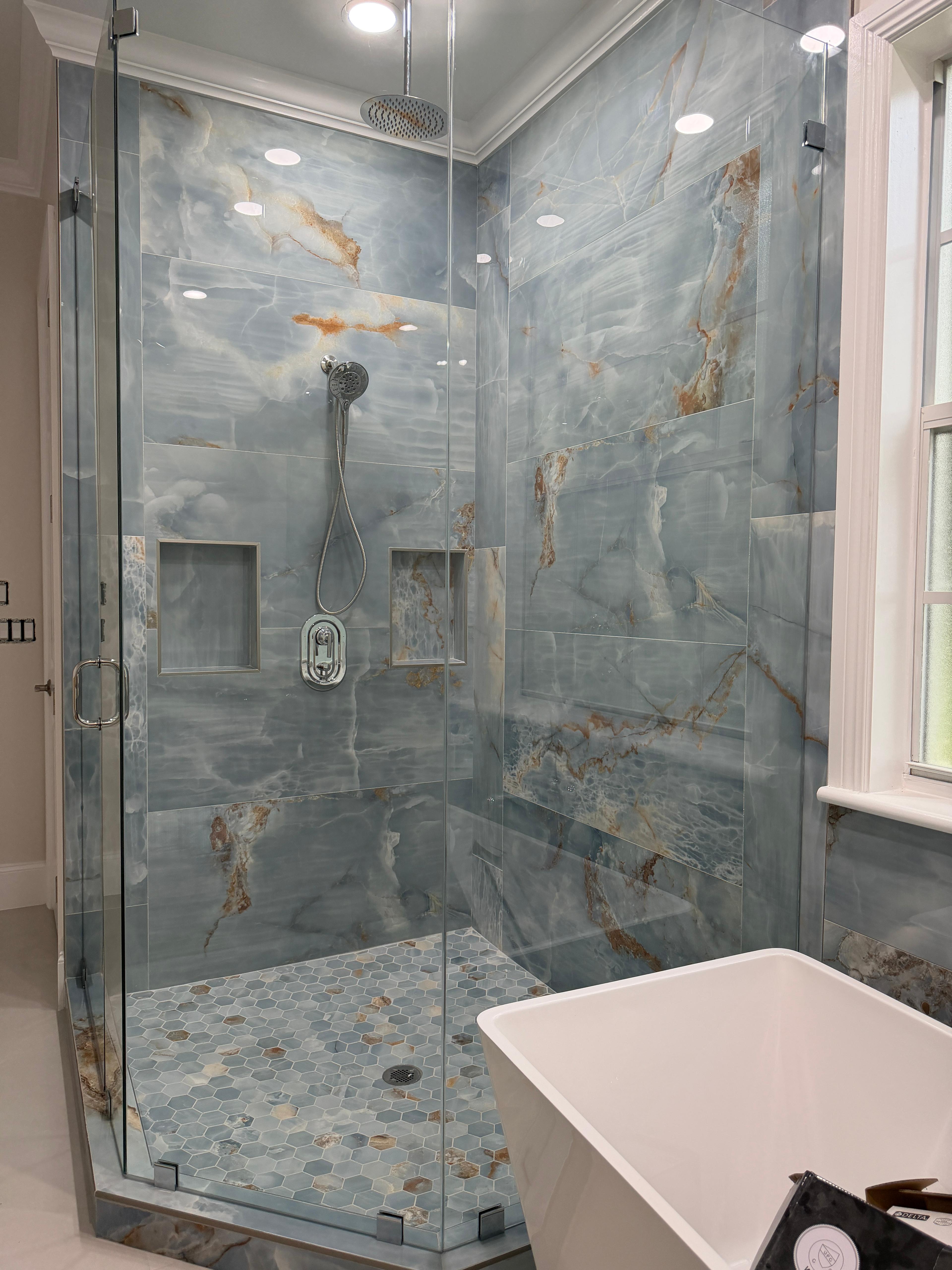What Frameless Shower Doors Cost in Naples (2026 Guide)